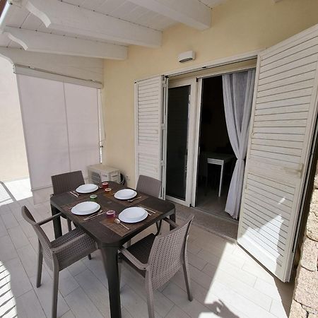 Residence La Marina Isola Rossa Exterior foto